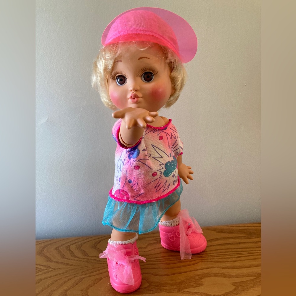 Galoob Baby Face - So Loving Laura doll